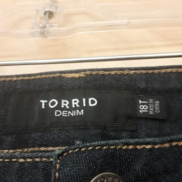 Torrid Denim Dark Wash Jean's 18 New tags NWT - Picture 3 of 6